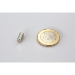 5x10mm_Scheibenmagnet_neben_Euromuenze
