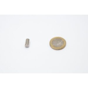 6x12mm_Scheibenmagnet_neben_Euromuenze