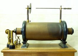 Magnete_induzieren_Strom